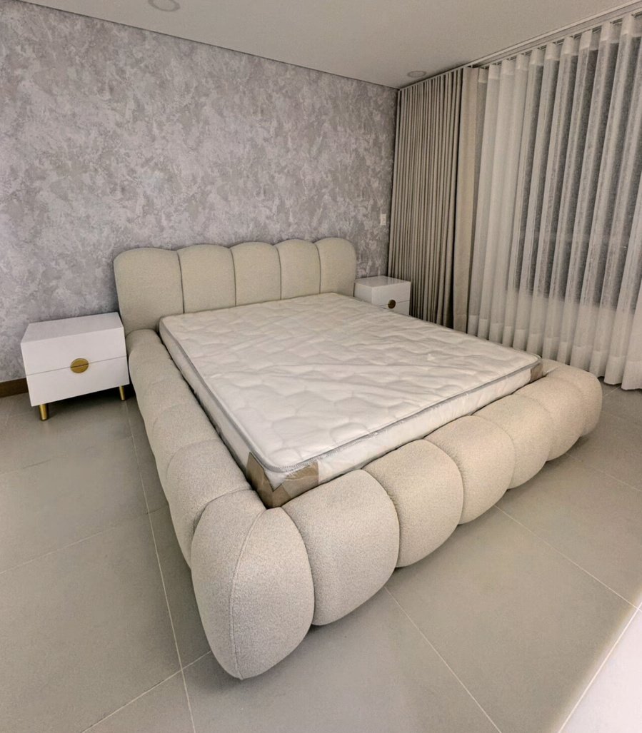 Cama Valery